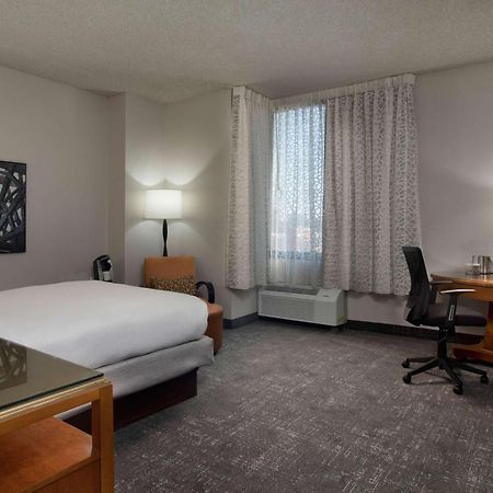 Doubletree By Hilton Memphis Downtown Hotell Exteriör bild