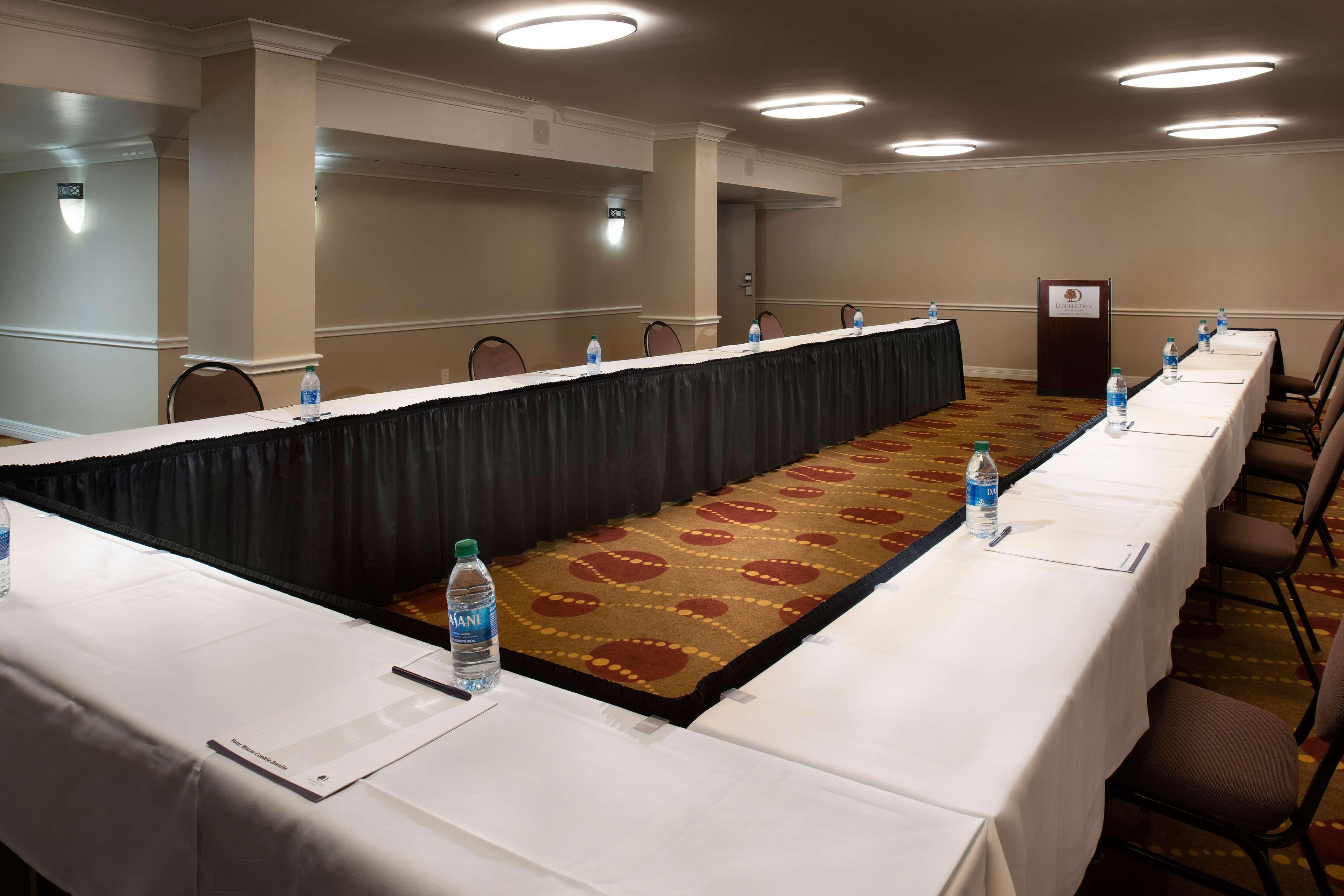 Doubletree By Hilton Memphis Downtown Hotell Exteriör bild