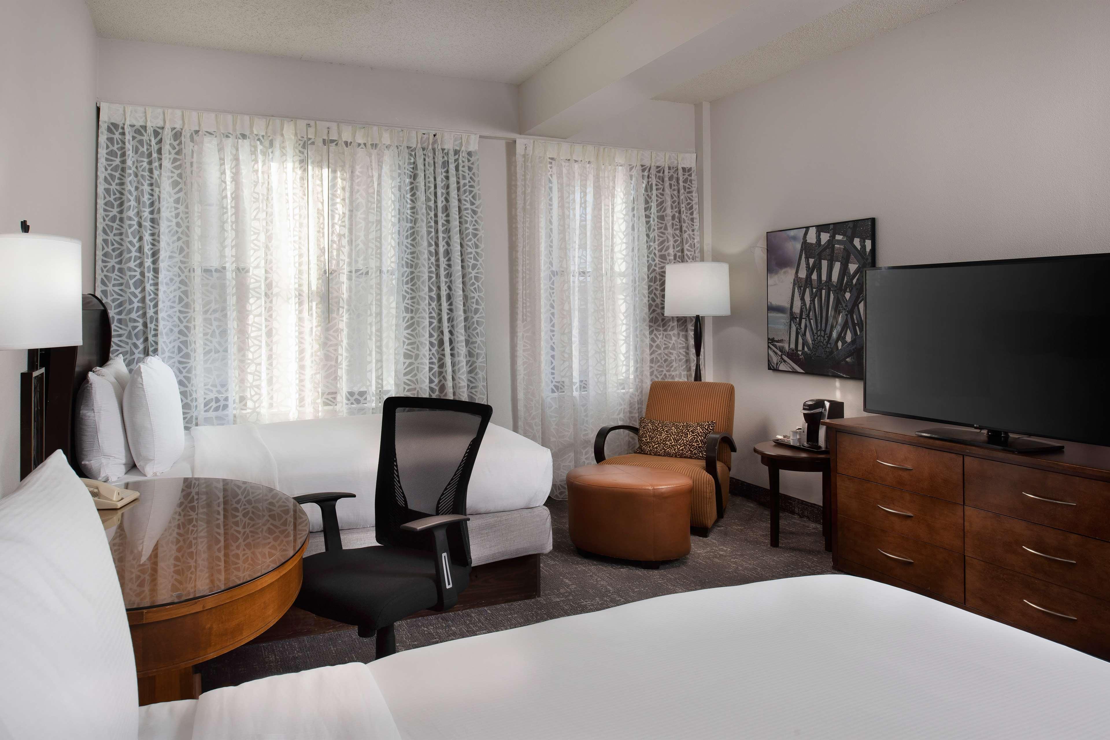 Doubletree By Hilton Memphis Downtown Hotell Exteriör bild