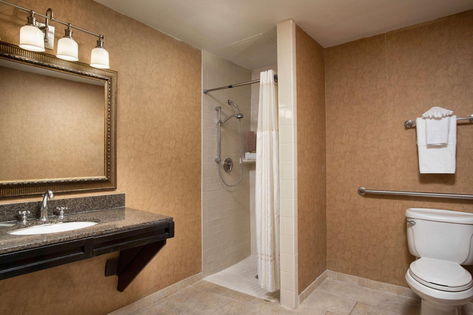 Doubletree By Hilton Memphis Downtown Hotell Exteriör bild