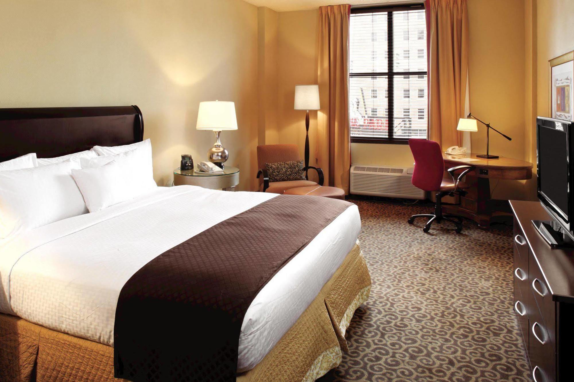 Doubletree By Hilton Memphis Downtown Hotell Exteriör bild